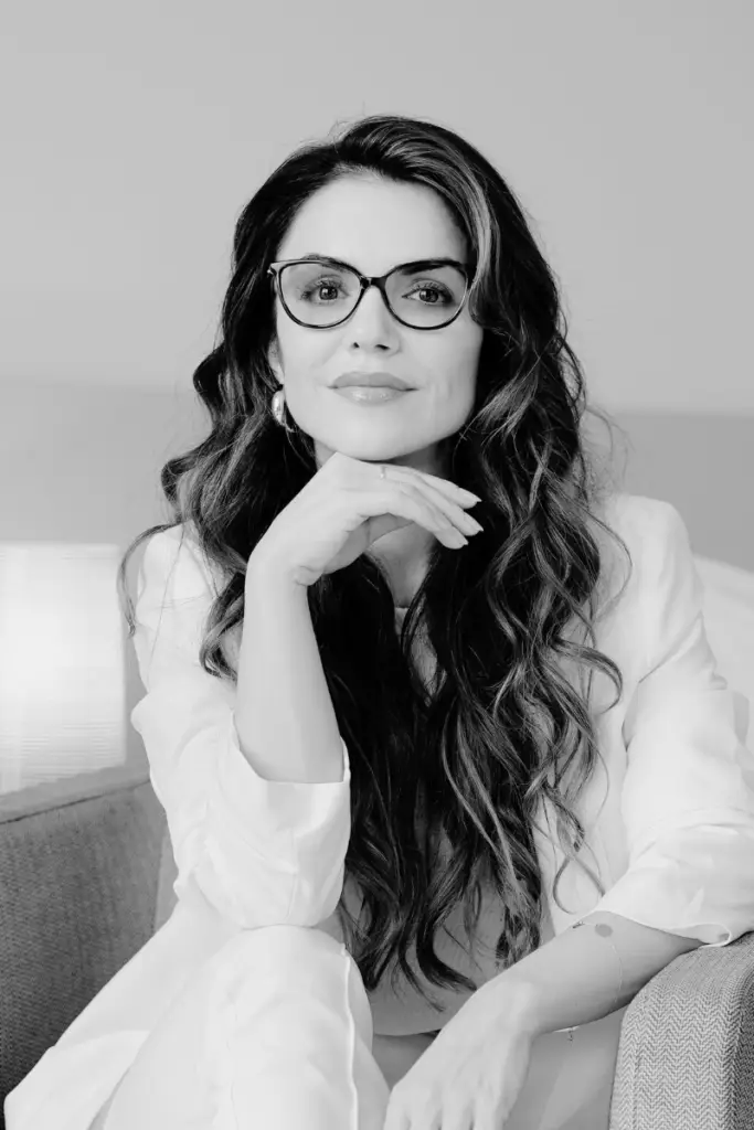 junge-frau-frauenarztpraxis-roxana-buf-emmen-luzern